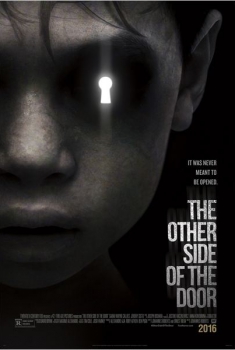 El otro lado de la puerta  (2015)
